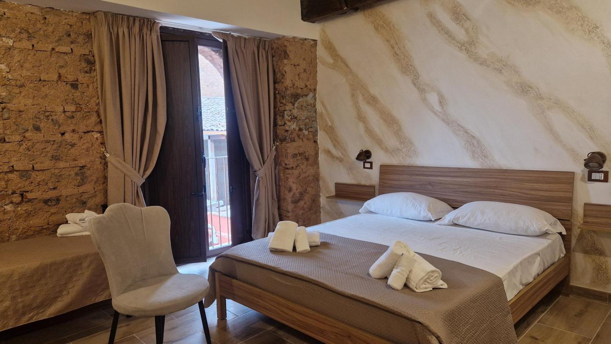 La Ciminiera Rooms Catania Exterior photo
